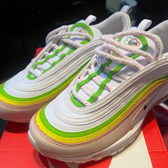 Women’s size 10 Nike Air Max 97 - Picture 3 of 4